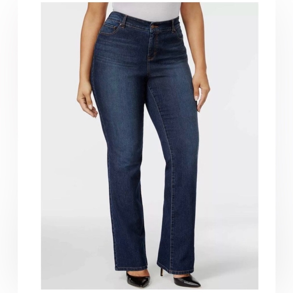 Style & Co Women’s Tummy Control Jeans - Size 16WP